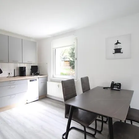 Apartment 8 Freunde Sollt Ihr Sein! Luedenscheid